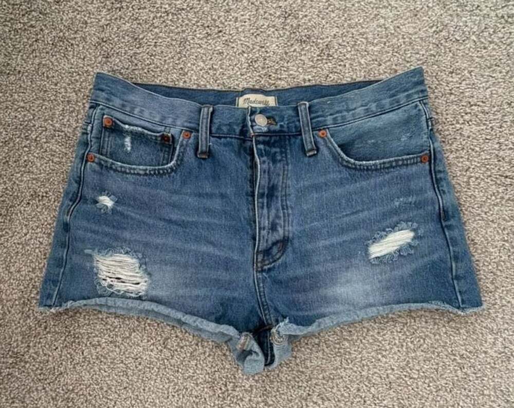 Madewell Relaxed Denim Shorts Distressed Size 29
